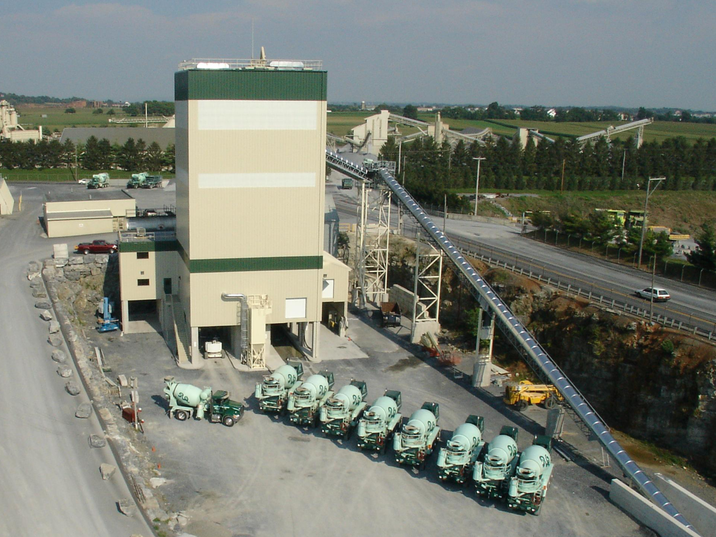 Photo of the exterior of the Rohrer's Concrete Plant in Lititz